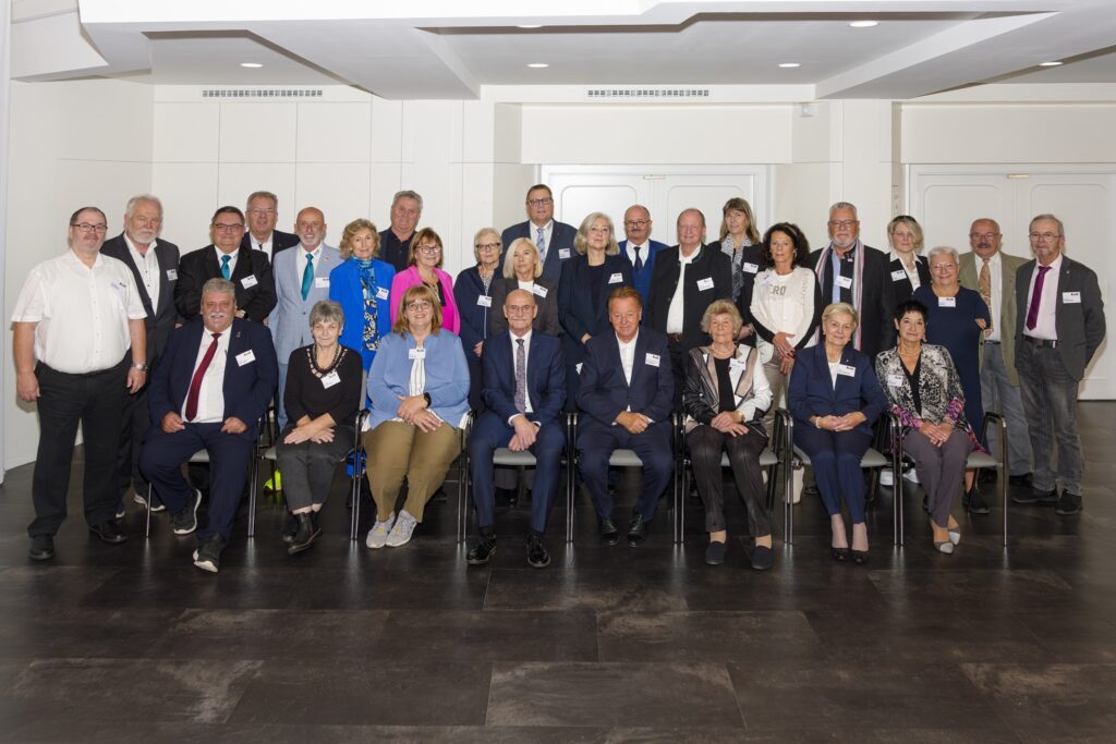 Foto Vorstand 2025 1 Gruppenfoto der neugewählten Vorstandsmitglieder des KOBV Österreich - Der Behindertenverband
